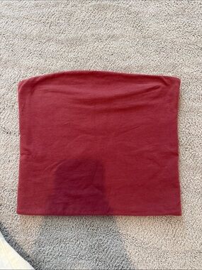 Brandy Melville Strapless Tube Top in Burgundy